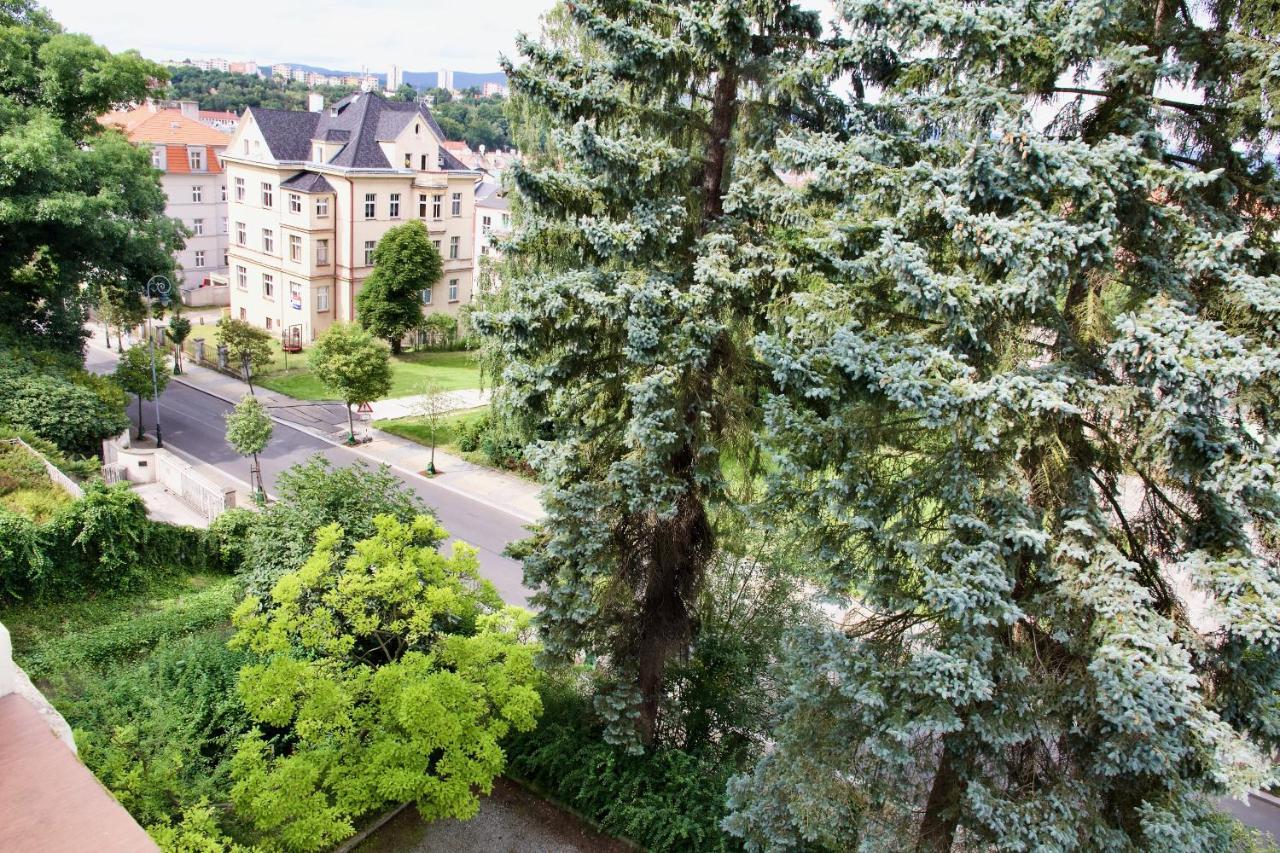 Ubytovani 1204 Na Ulici Krale Jiriho Daire Karlovy Vary Dış mekan fotoğraf